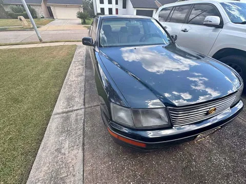 1996 Lexus LS 400 Sedan 4D