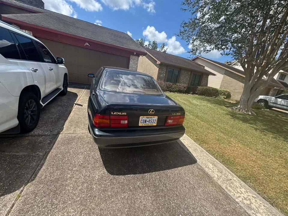 1996 Lexus LS 2nd Gen - Image 9 of 9