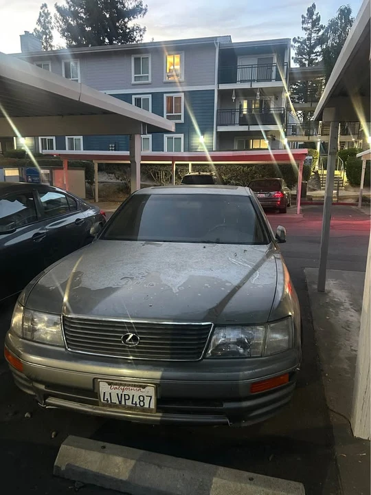 1996 Lexus LS 2nd Gen - Image 3 of 5