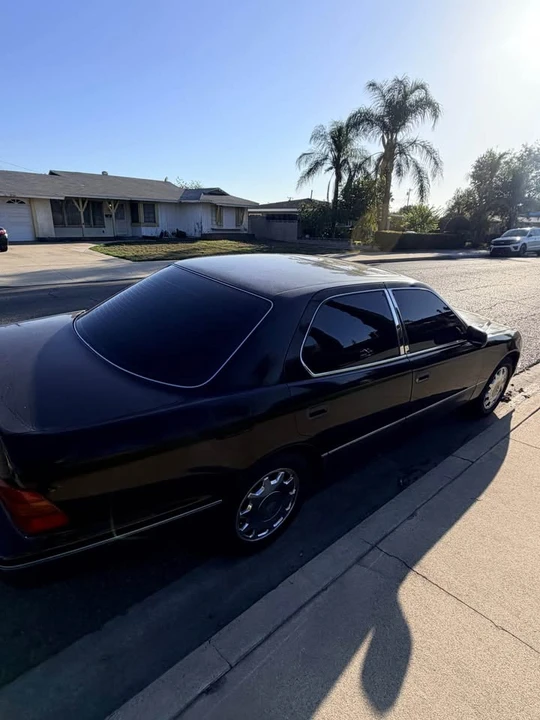 1996 Lexus LS 2nd Gen - Image 5 of 6