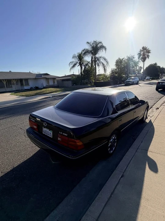 1996 Lexus LS 2nd Gen - Image 3 of 6