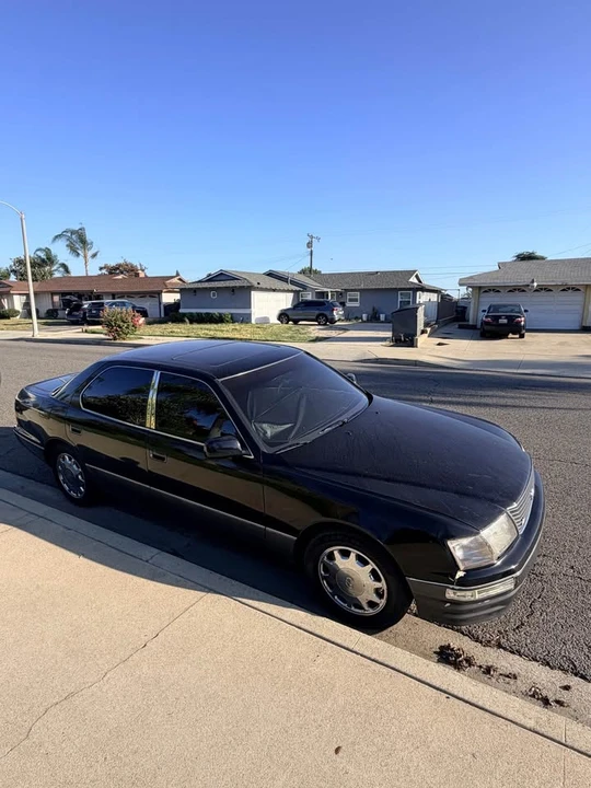 1996 Lexus LS 2nd Gen - Image 4 of 6