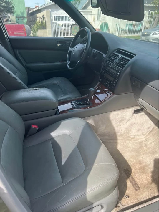 1996 Lexus LS 2nd Gen - Image 8 of 9