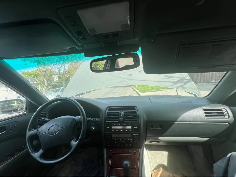 1996 Lexus LS 2nd Gen - Image 7 of 9