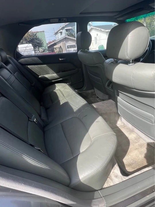 1996 Lexus LS 2nd Gen - Image 5 of 9