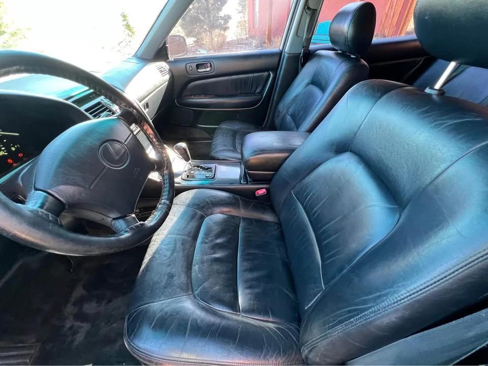 1996 Lexus LS 2nd Gen - Image 5 of 9