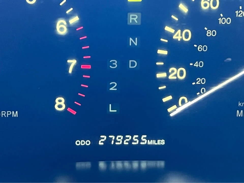 1996 Lexus LS 2nd Gen - Image 7 of 9