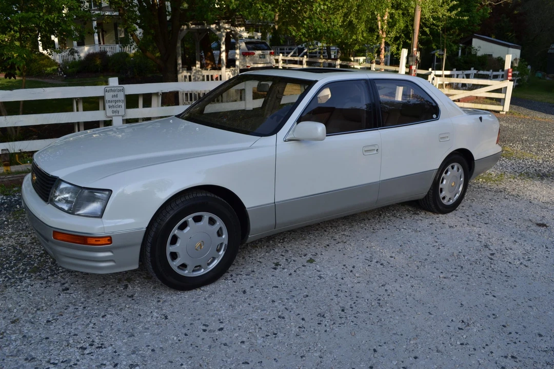 1996 Lexus LS 2nd Gen - Image 6 of 31