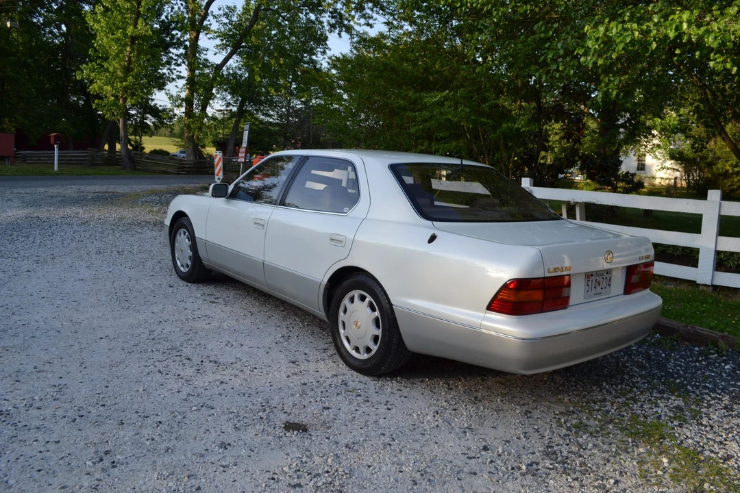 1996 Lexus LS 2nd Gen - Image 9 of 31