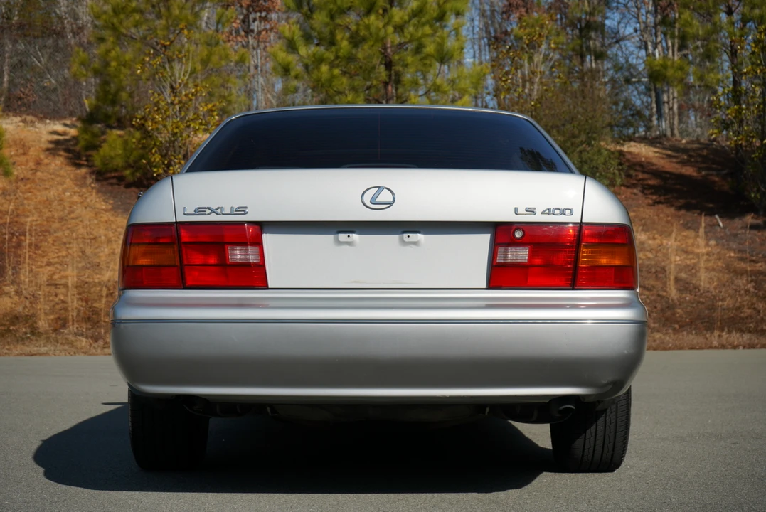 1996 Lexus LS 2nd Gen - Image 20 of 31