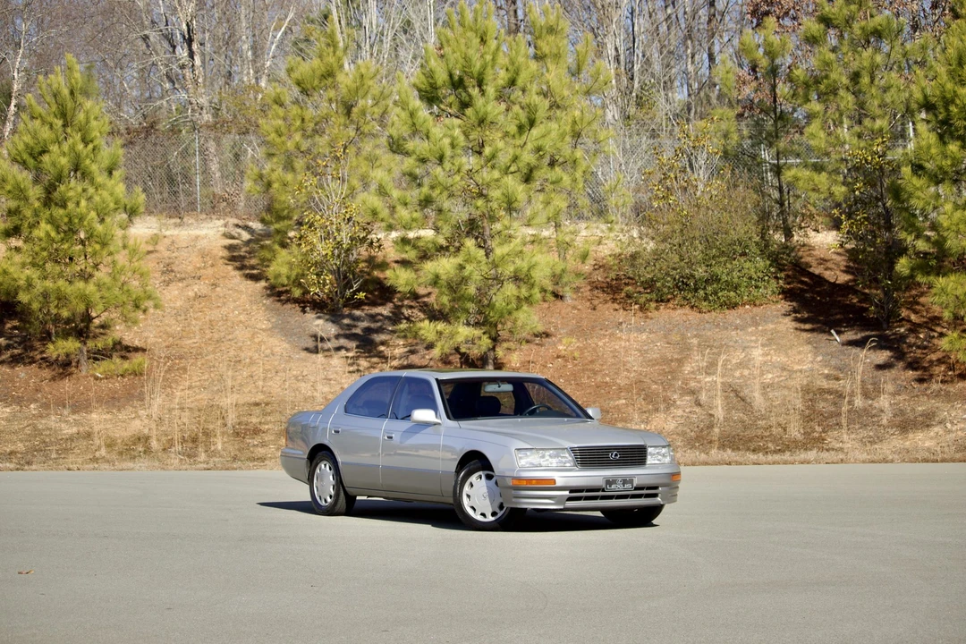 1996 Lexus LS 2nd Gen - Image 8 of 31