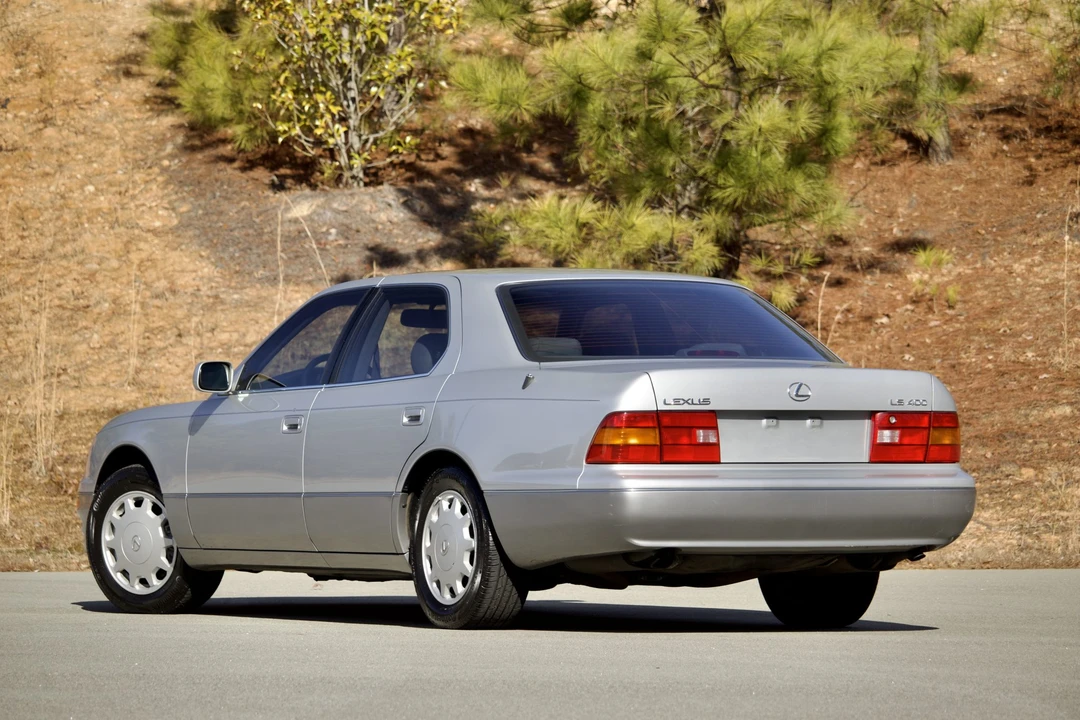 1996 Lexus LS 2nd Gen - Image 22 of 31