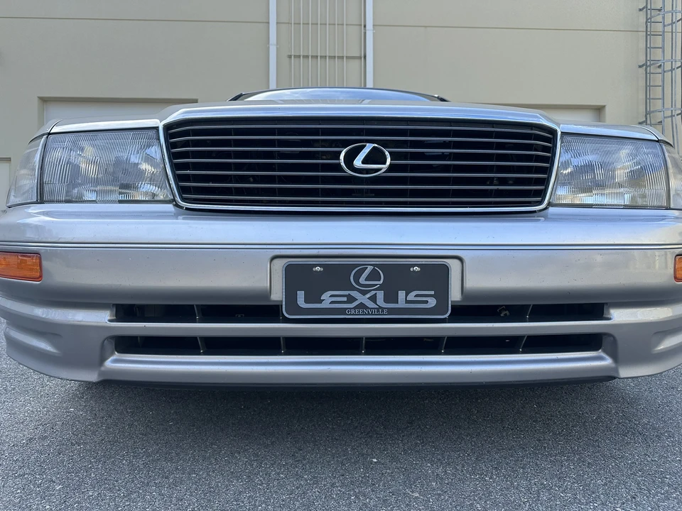 1996 Lexus LS 2nd Gen - Image 27 of 31