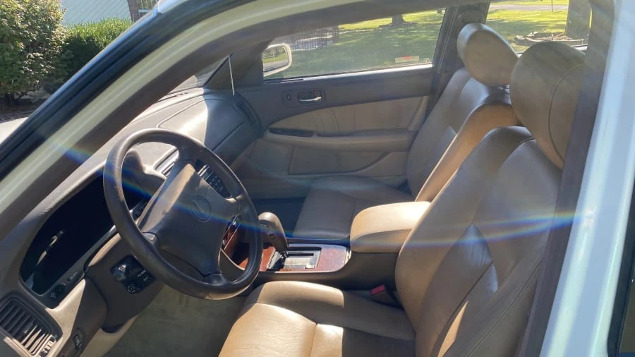 1996 Lexus LS 2nd Gen - Image 3 of 13