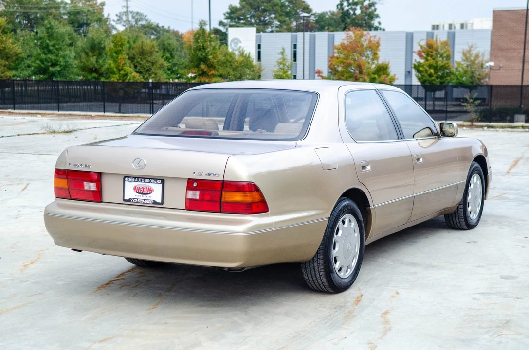 1996 Lexus LS 2nd Gen - Image 27 of 31