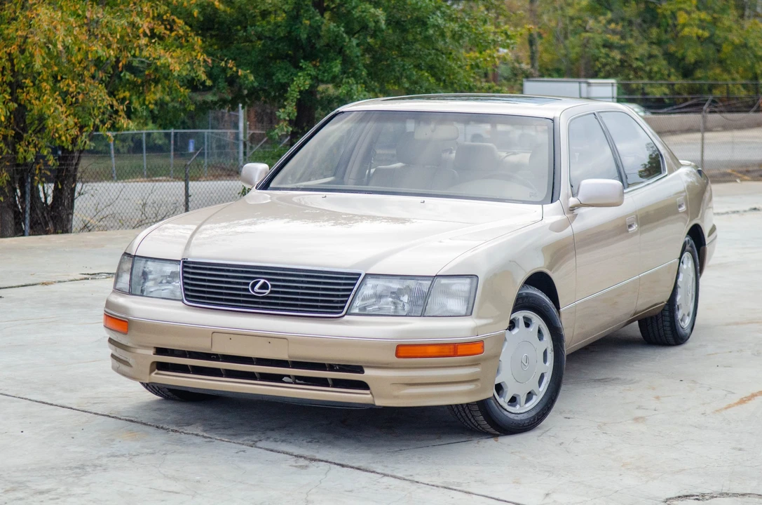 1996 Lexus LS 2nd Gen - Image 7 of 31