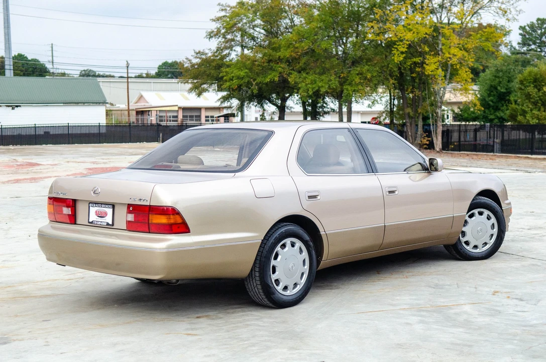 1996 Lexus LS 2nd Gen - Image 30 of 31