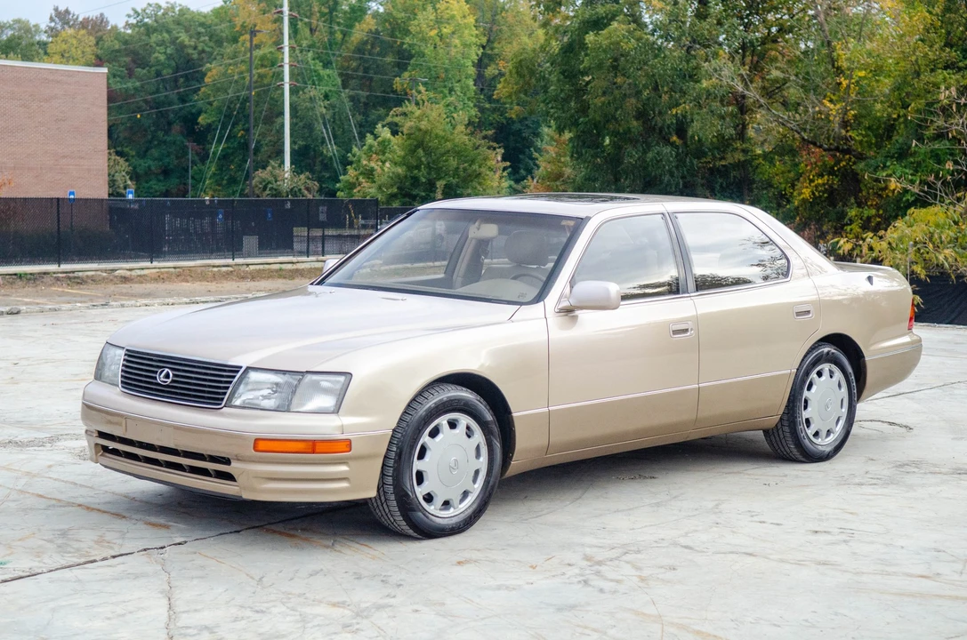 1996 Lexus LS 2nd Gen - Image 11 of 31