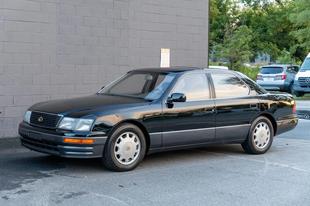 1996 Lexus LS 2nd Gen - Image 3 of 31