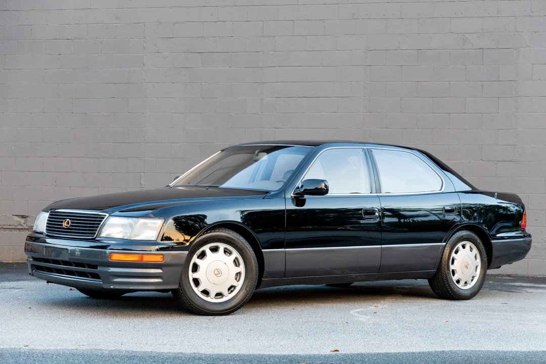 1996 Lexus LS 2nd Gen - Image 2 of 31