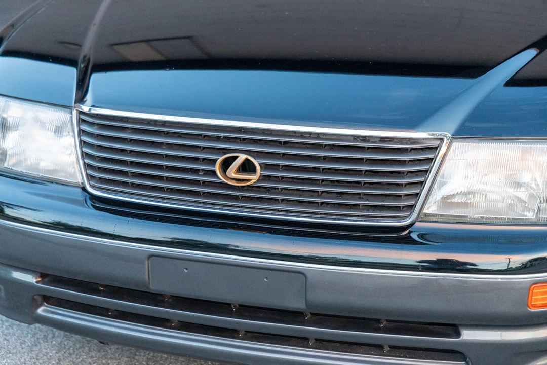 1996 Lexus LS 2nd Gen - Image 30 of 31