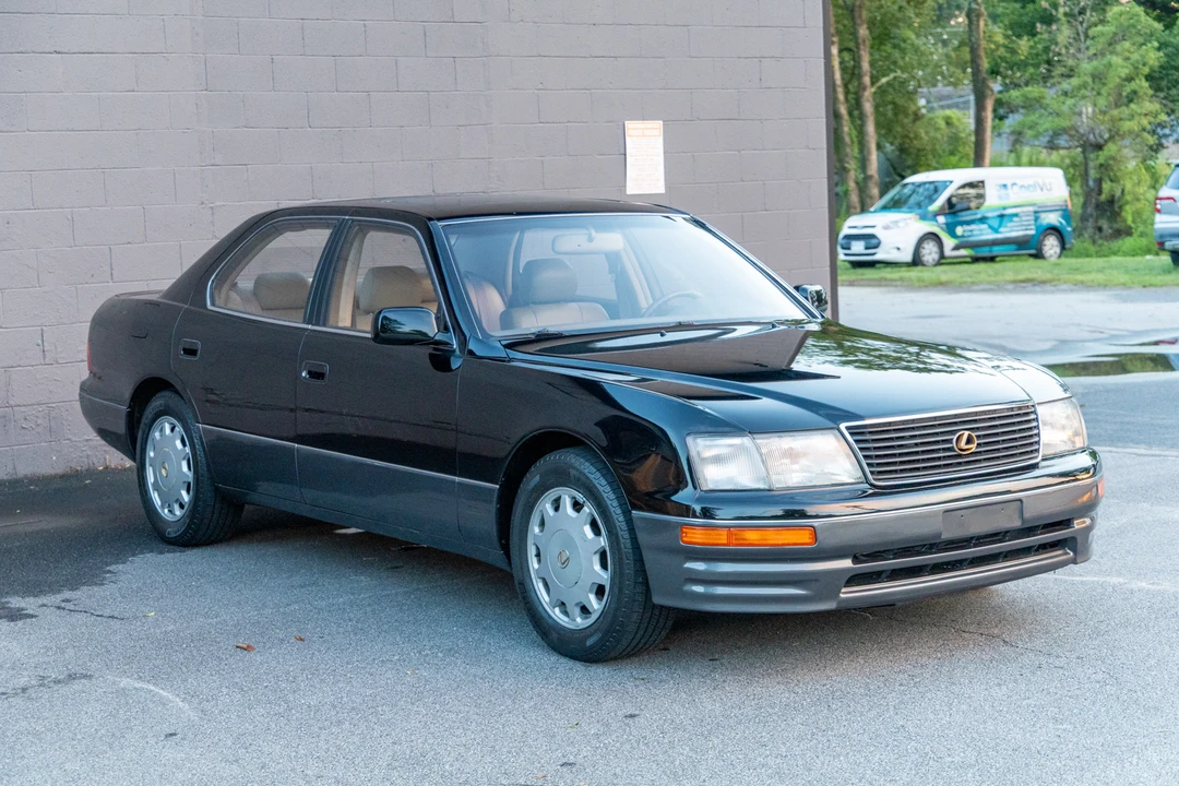 1996 Lexus LS 2nd Gen - Image 10 of 31