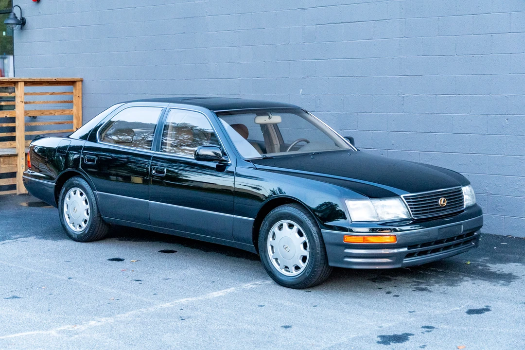 1996 Lexus LS 2nd Gen - Image 11 of 31