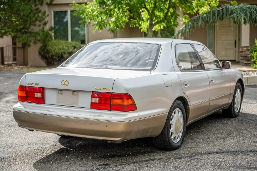 1996 Lexus LS 1st Gen - Image 7 of 31