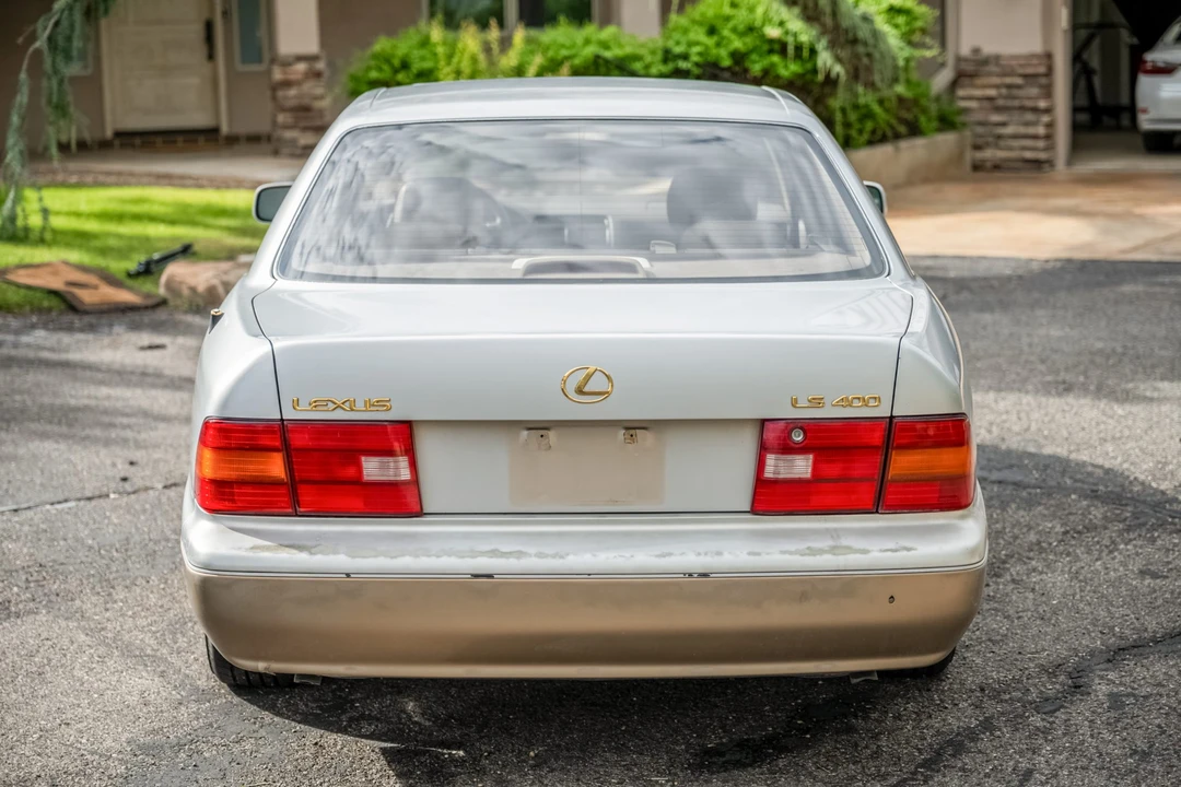 1996 Lexus LS 1st Gen - Image 5 of 31