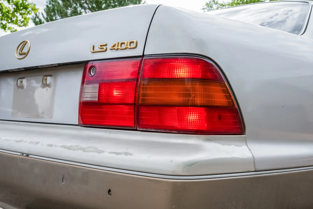 1996 Lexus LS 1st Gen - Image 26 of 31