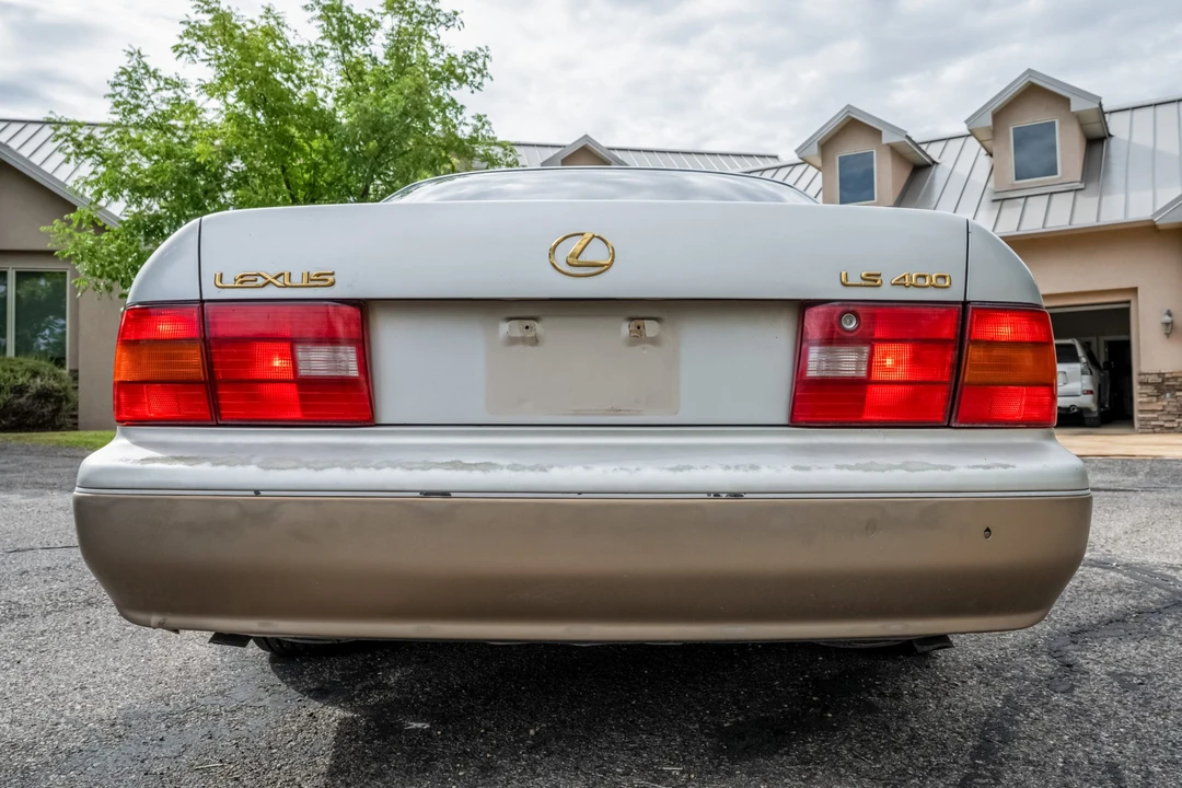 1996 Lexus LS 1st Gen - Image 6 of 31