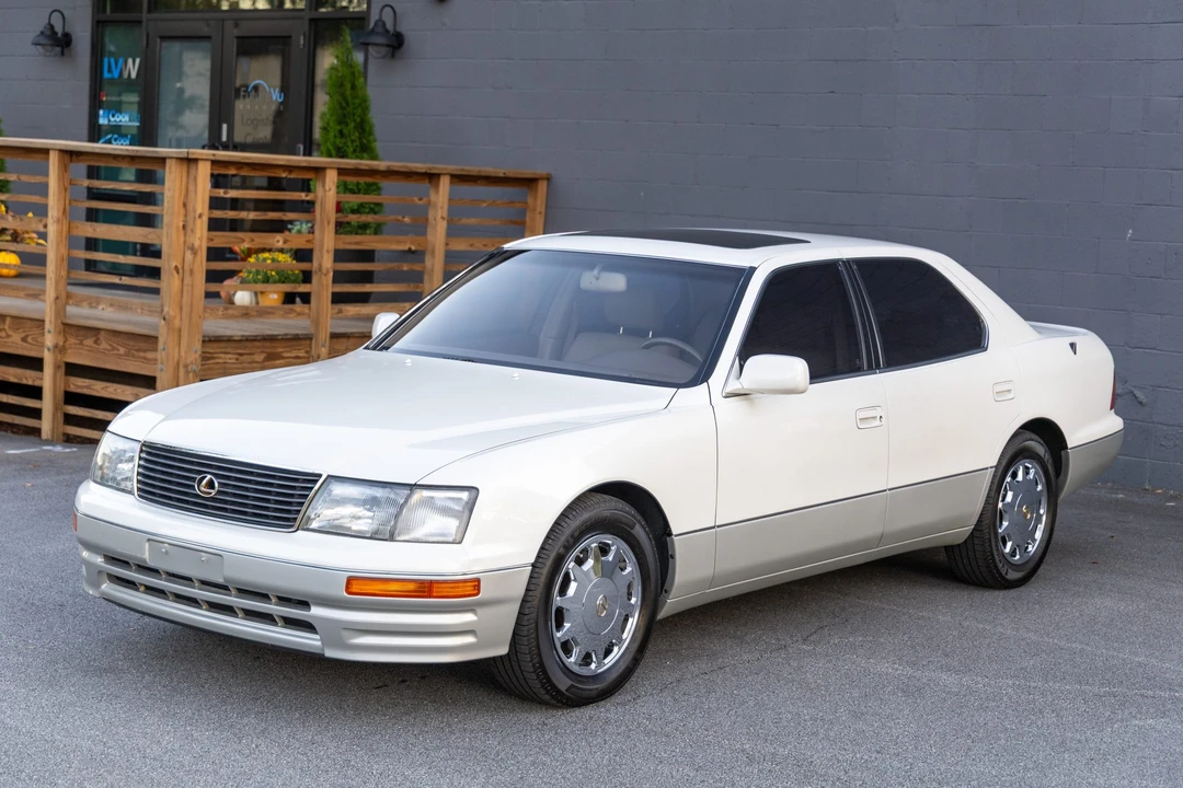 1996 Lexus LS 2nd Gen - Image 4 of 31