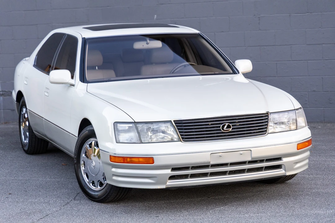 1996 Lexus LS 2nd Gen - Image 10 of 31