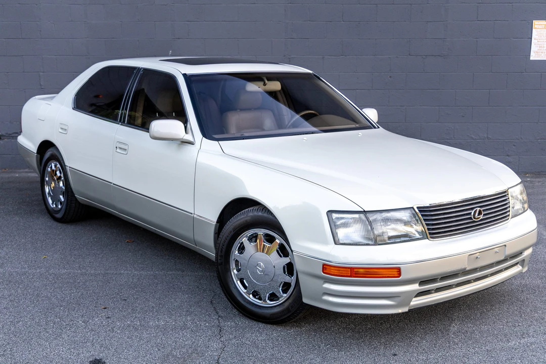 1996 Lexus LS 2nd Gen - Image 11 of 31