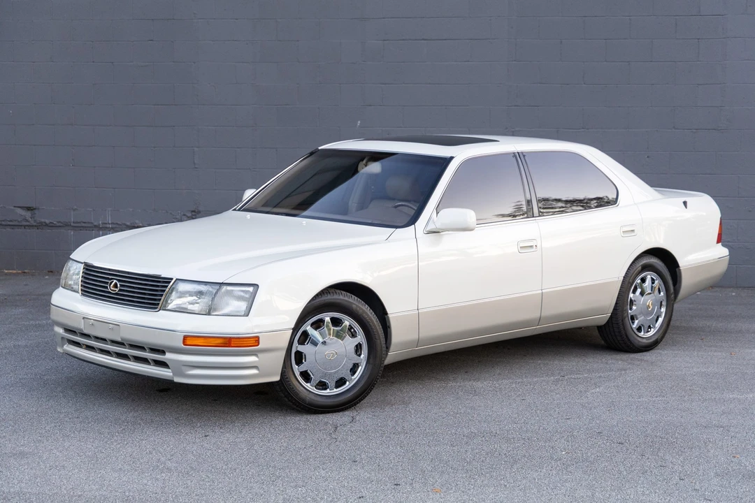 1996 Lexus LS 2nd Gen - Image 3 of 31