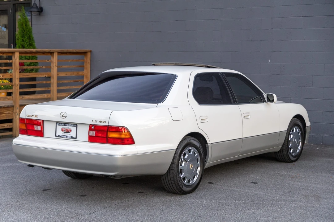 1996 Lexus LS 2nd Gen - Image 20 of 31