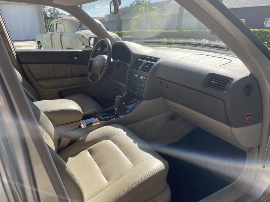 1996 Lexus LS 2nd Gen - Image 10 of 14