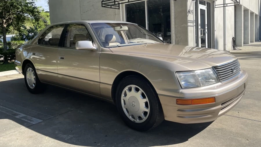 1996 Lexus LS 2nd Gen - Image 5 of 14