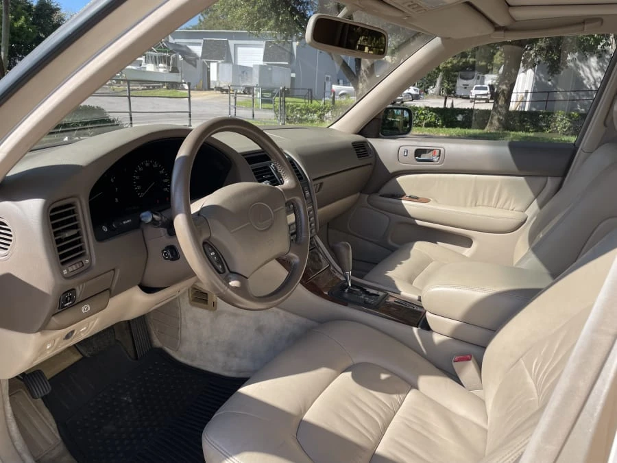 1996 Lexus LS 2nd Gen - Image 9 of 14