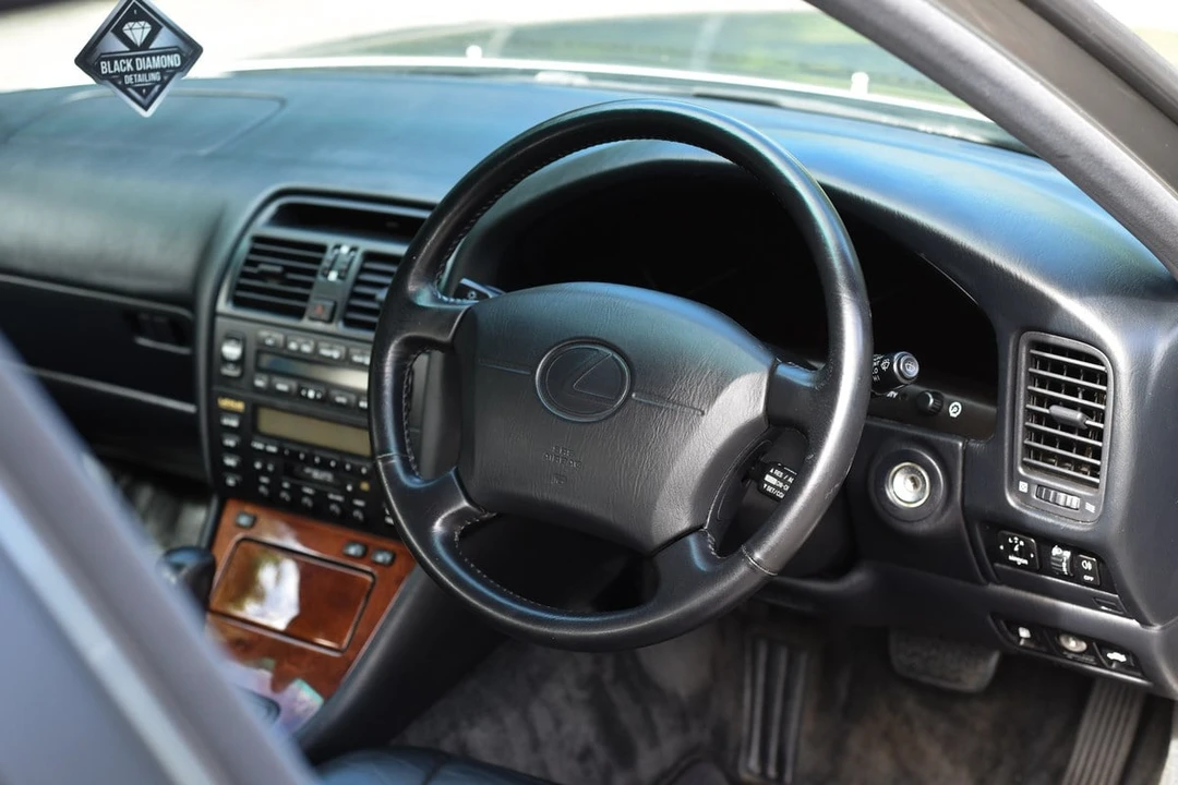1996 Lexus LS 2nd Gen - Image 24 of 30