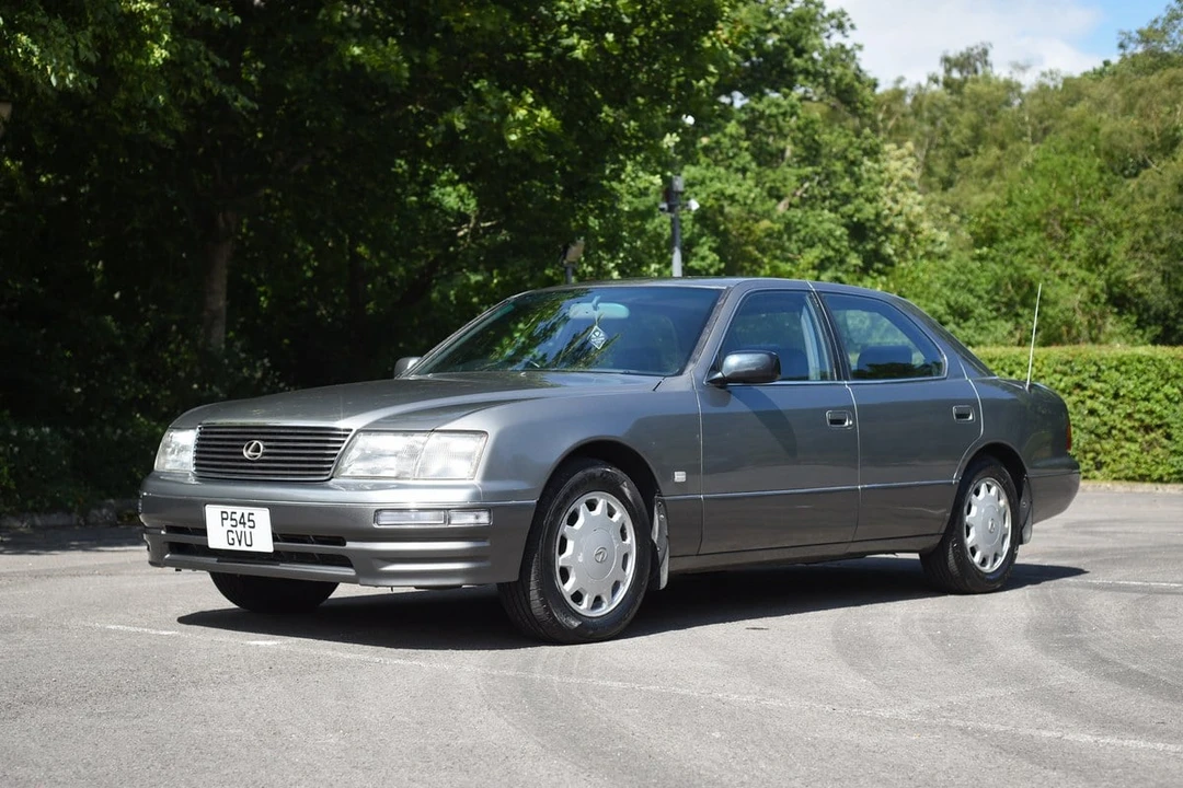 1996 Lexus LS 2nd Gen - Image 5 of 30
