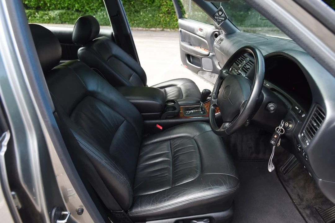 1996 Lexus LS 2nd Gen - Image 4 of 30