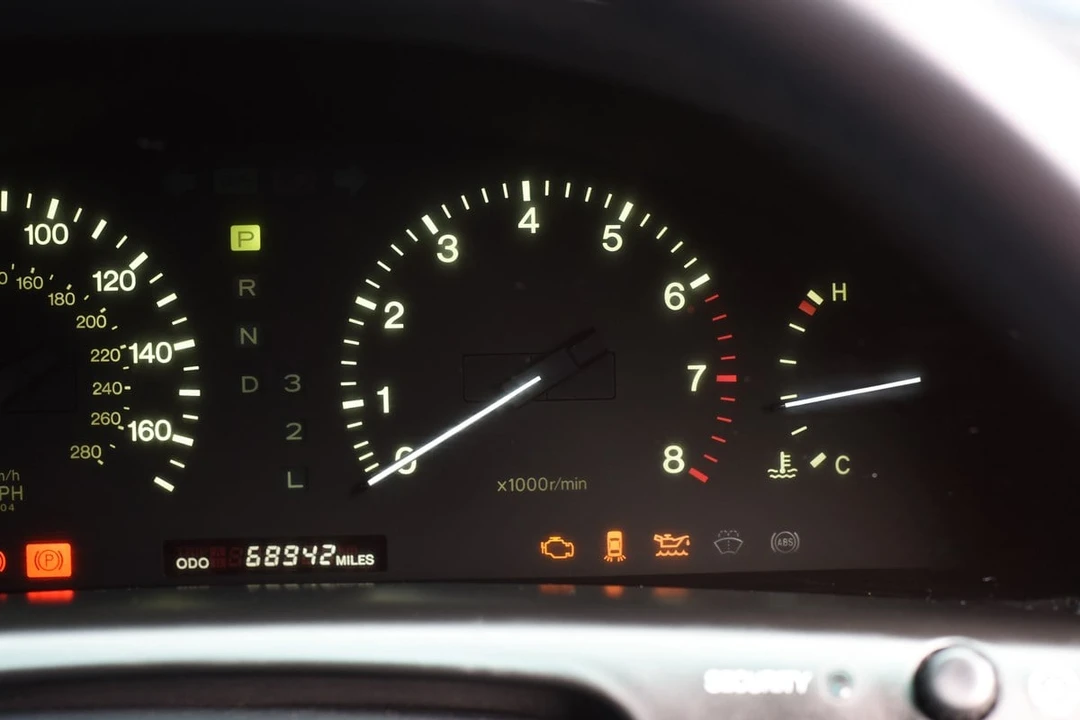 1996 Lexus LS 2nd Gen - Image 28 of 30