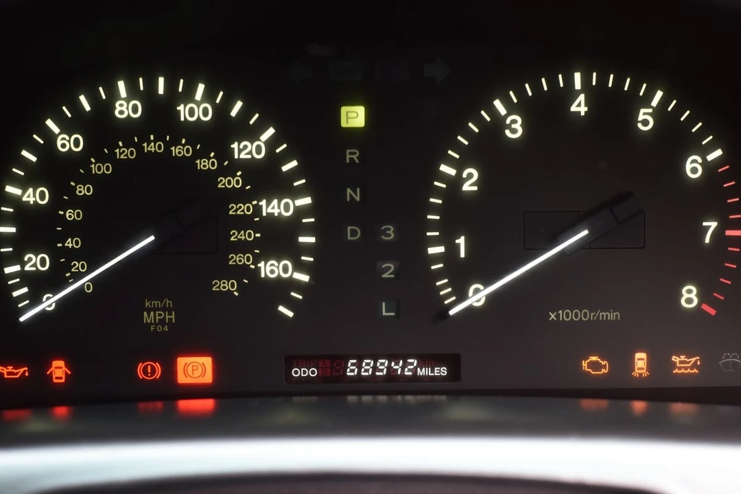 1996 Lexus LS 2nd Gen - Image 29 of 30