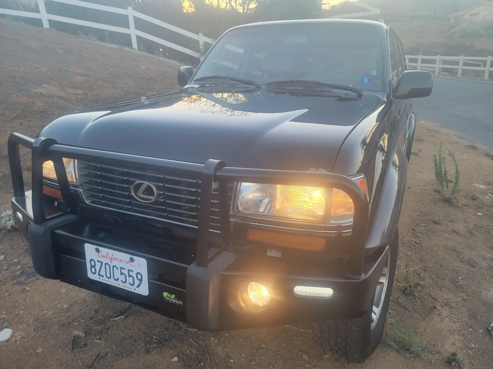 1996 Lexus LX 1st Gen - Image 14 of 19