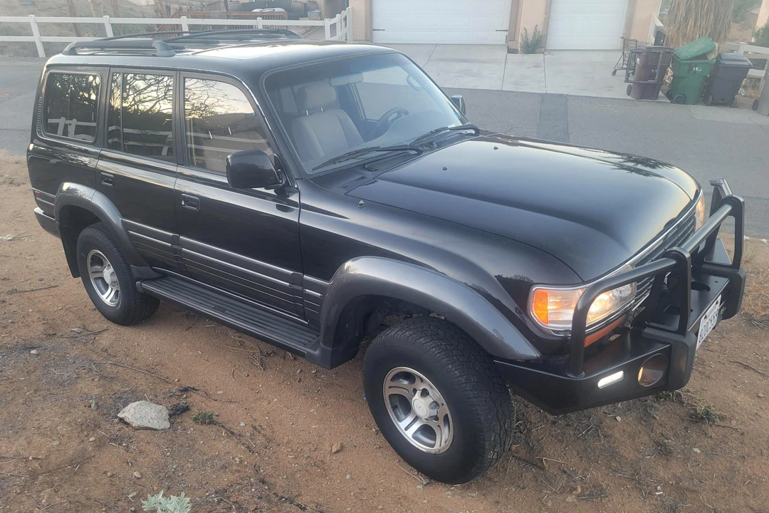 1996 Lexus LX 1st Gen - Image 11 of 19