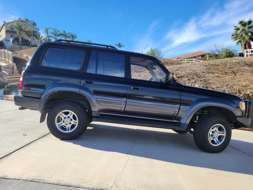 1996 Lexus LX 1st Gen - Image 10 of 19