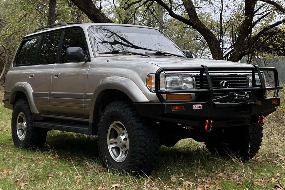 1996 Lexus LX 1st Gen - Image 8 of 31
