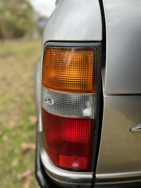 1996 Lexus LX 1st Gen - Image 14 of 31