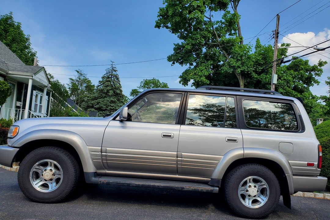 1996 Lexus LX 1st Gen - Image 9 of 31